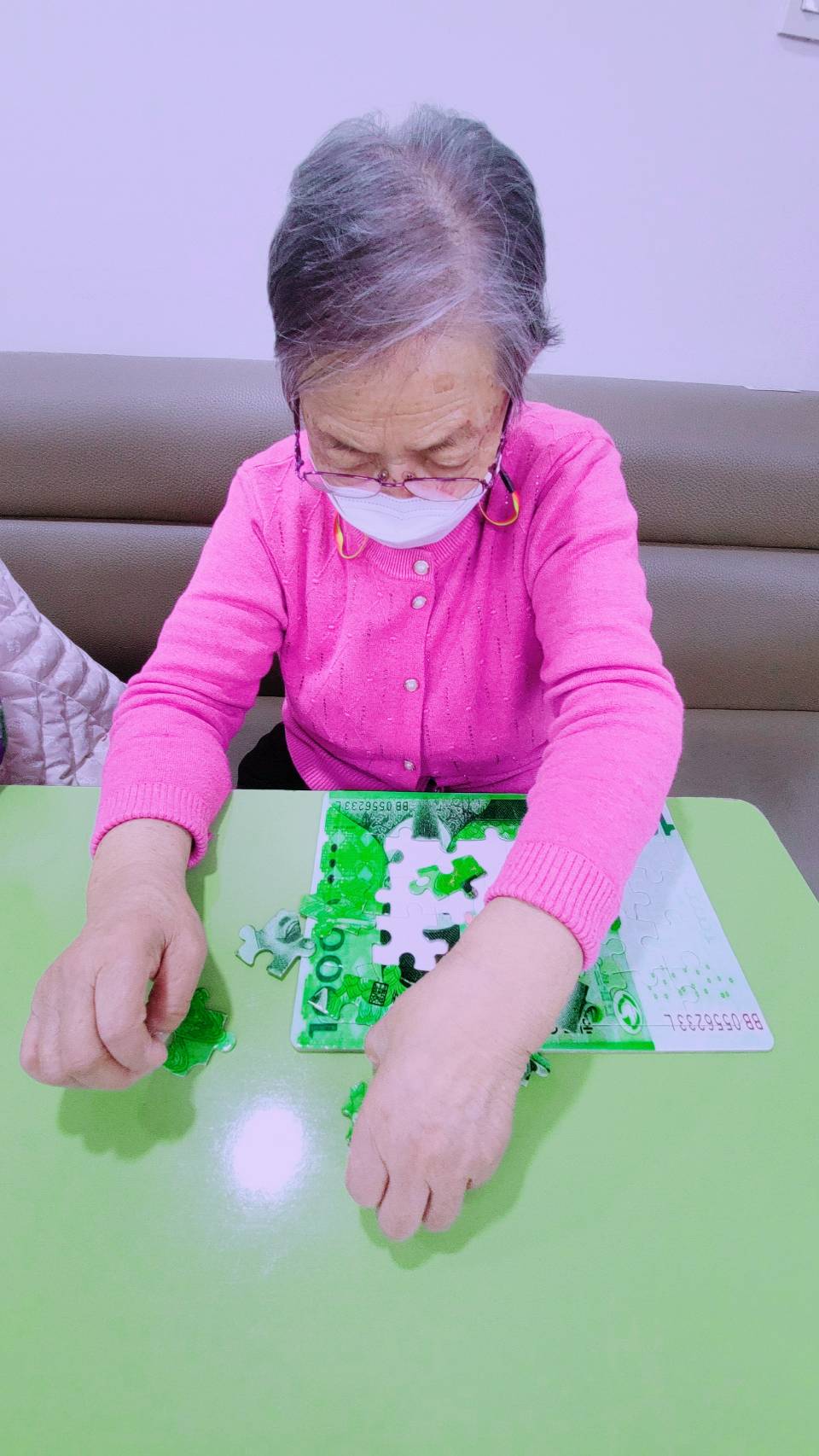 26497_0.jpg