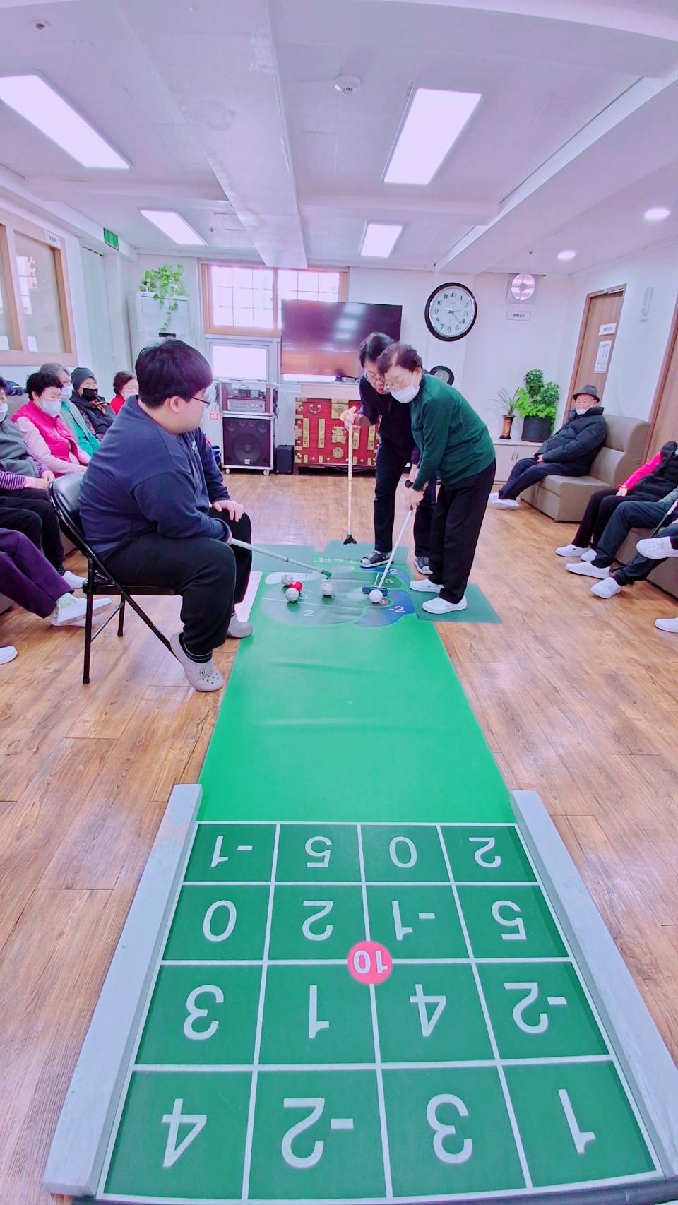 8595_0.jpg